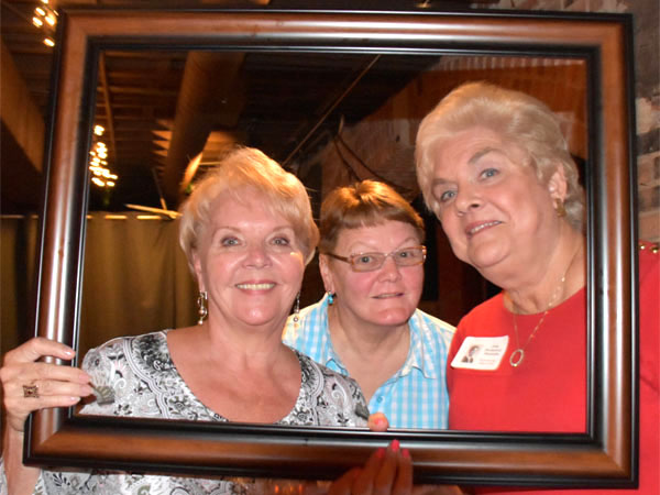 Photo of classmates in Bona Sera Restaurant