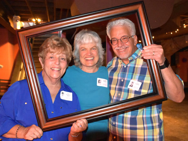 Photo of classmates in Bona Sera Restaurant