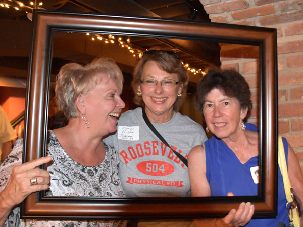 Photo of classmates in Bona Sera Restaurant